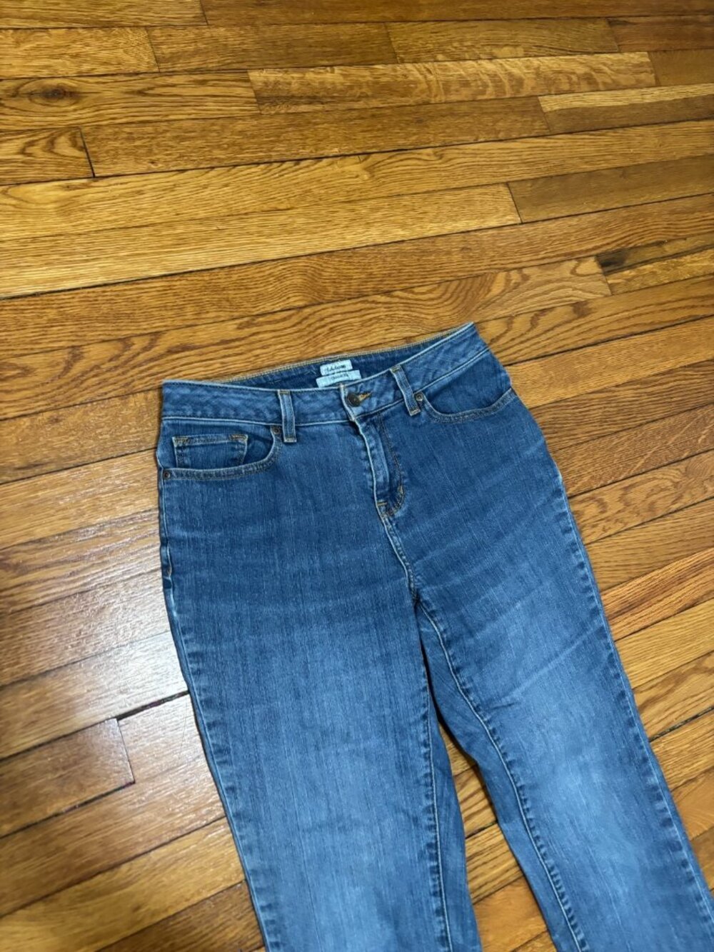 LL Bean Womens Classic Fit Jeans Size 6p 6 Petite Blue Stretch Denim Pants - Picture 2 of 5